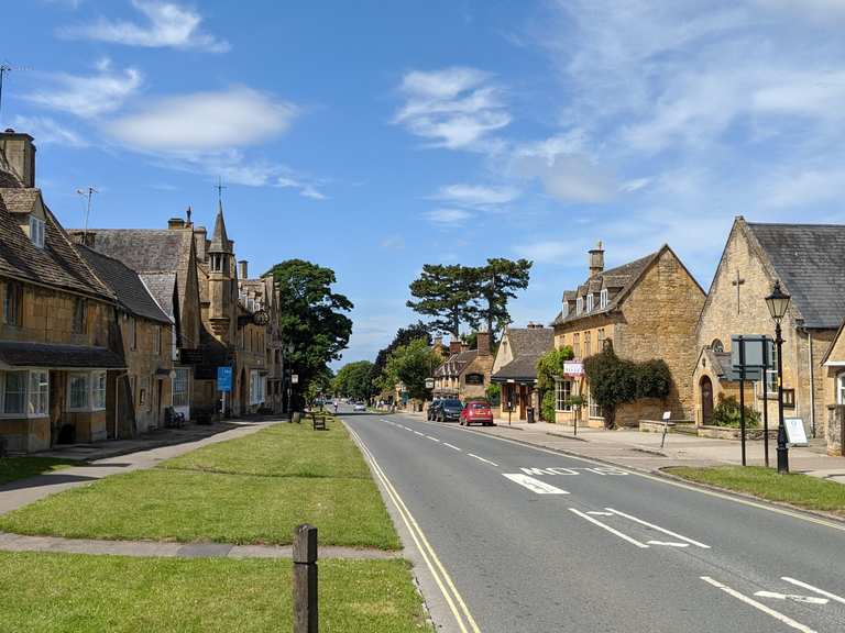 Stage 1 From Chipping Campden to Wood Stanway Cotswold Way hike