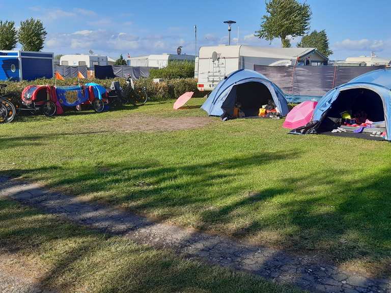 Campingplatz Hasselberg  Wander- & Radrouten | Komoot