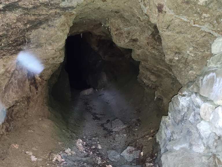Alter Bergbaustollen Wanderungen und Rundwege komoot