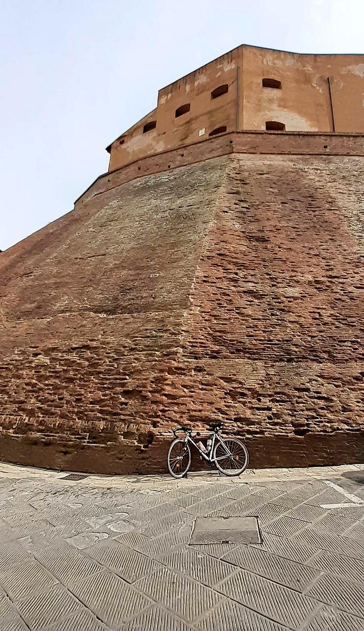 Cycling camp 2022 | Cycling camps | Tuscany Italy • bravacycles, image size:739x1280