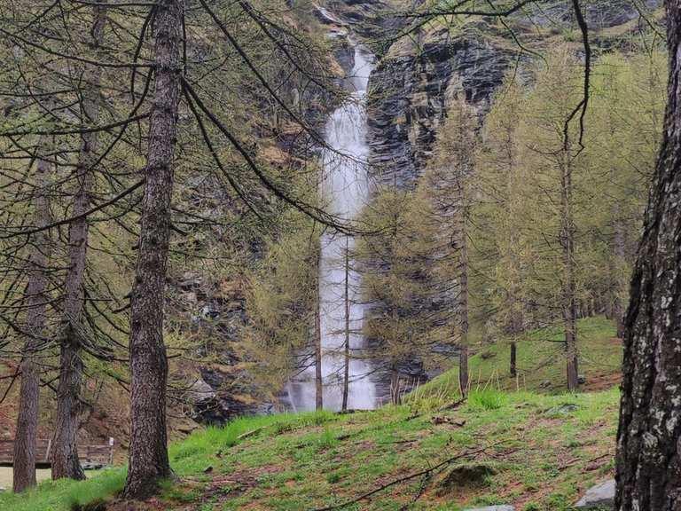 Pis Waterfall – Hiking & Cycling Routes | Komoot