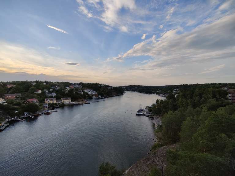 Boucle Svindersviksbron – Vue sur la baie de Svindersvik au départ de ...