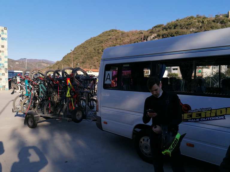 Bike shuttle finale store ligure