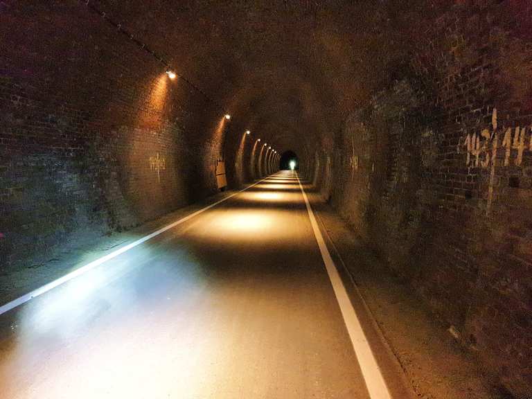 Eisenbahntunnel Langenaubach: Radtouren und Radwege | komoot