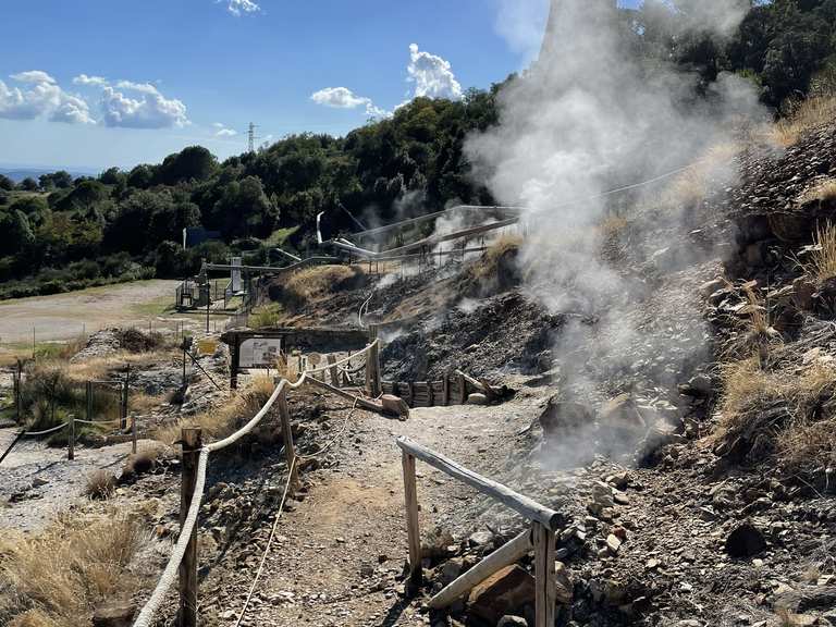 Il di Sasso Pisano e il suo parco geotermico — Giro ad anello