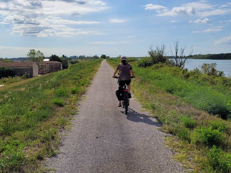 Le Plus Long Fleuve D Europe Pédaler au fil du plus long fleuve d'Italie — La véloroute du Pô