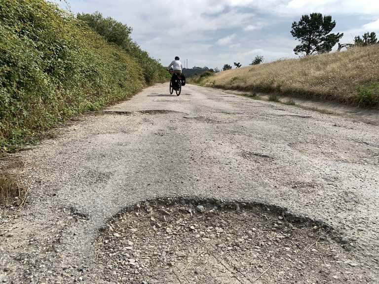 Schlaglöcher Feldweg Ausbessern