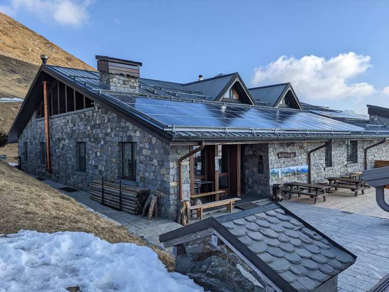 rifugio-passo-san-marco-2000-percorsi-escursionistici-e-ciclabili