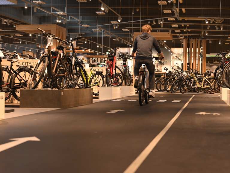 Fahrrad XXL Franz Griesheim  Wander- & Radrouten | Komoot