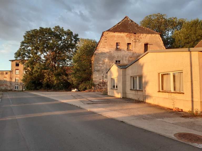 Rastplatz, Landkarte (Bus) & ehem. Rittergut Mannschatz Wanderungen