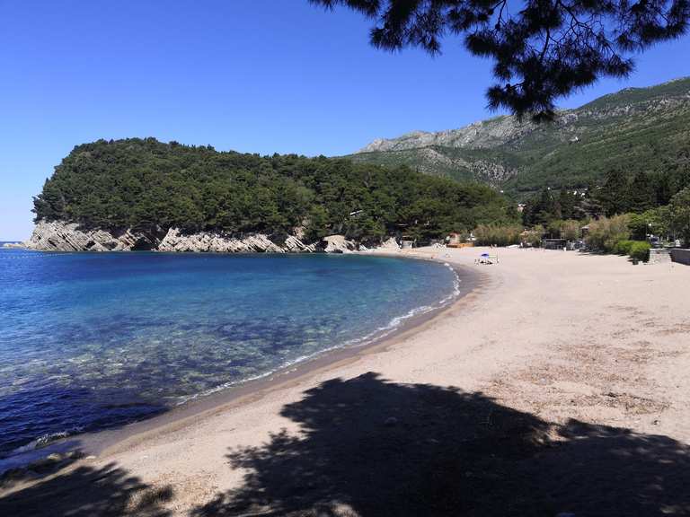Beach Lučice: Wanderungen und Rundwege | komoot