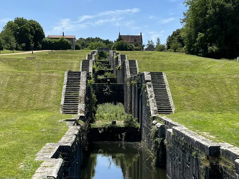 Rogny – The Seven Locks – Cycling Routes & How to Get There | Komoot