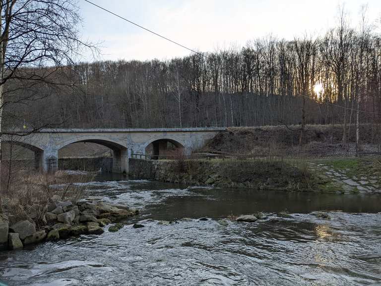 Im Tal des Schwarzwassers Hakenkrümme Runde von Brünlasberg