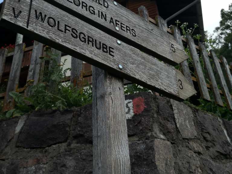 Bergbauernweg Historic Farm Trail from Coll to St. Peter | Wanderung ...