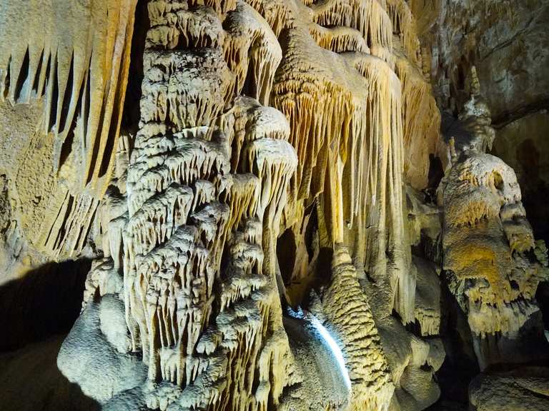 Divaska Jama grandiose Höhlensystem abseits der Massen Wanderungen