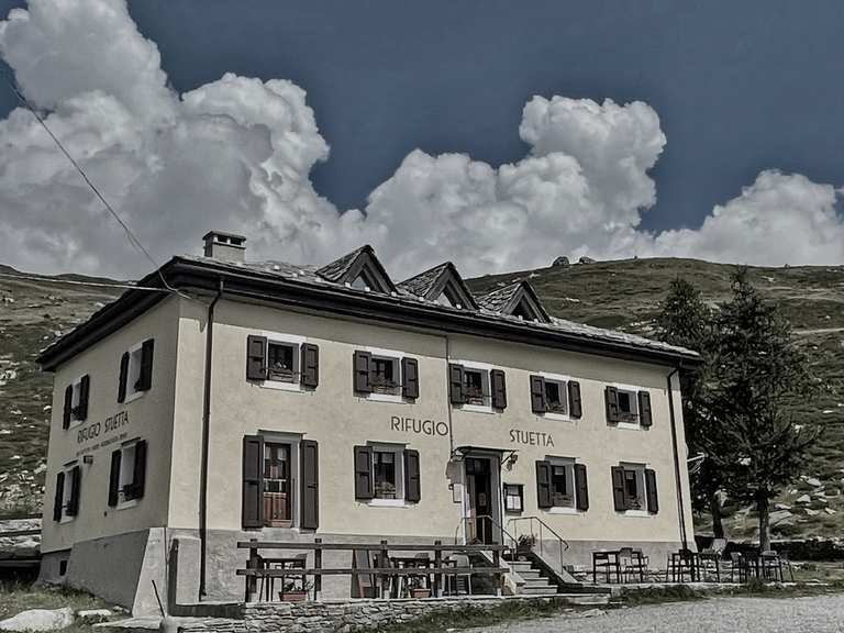 Sentiero storico della Via Spluga da Suretta al Rifugio Stuetta ...