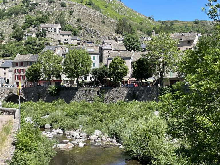 La cham de l'Hermet boucle au départ du PontdeMontvert Parc national des Cévennes hike