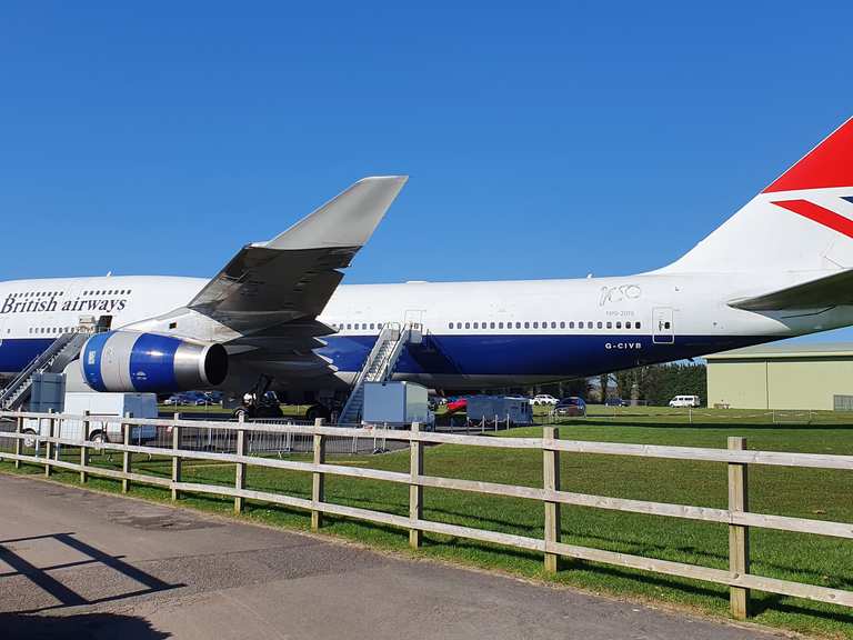 AV8 Cafe Cotswold Airport Rennradfahren und Rennradtouren komoot