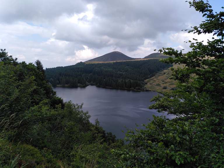 Le plateau du Guéry boucle au départ du lac Parc naturel régional des Volcans d'Auvergne