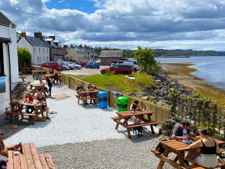 Lochinver Larder Pie shop 👍 Rennradfahren und Rennradtouren komoot