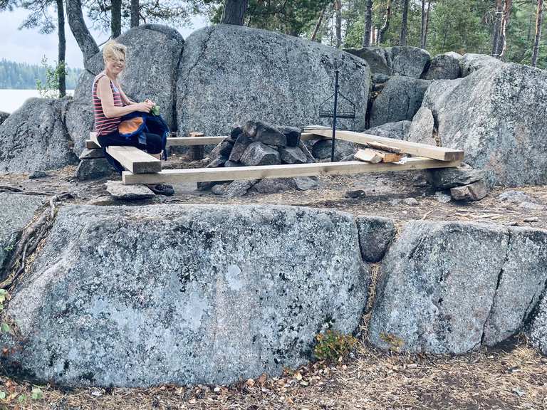 Barbecue and Picnic Area on Rocky Island, Lake Pukala – Hikes & How to ...
