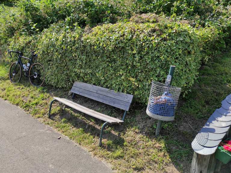 Footfall with bench Road Cycle Routes and Map | Komoot