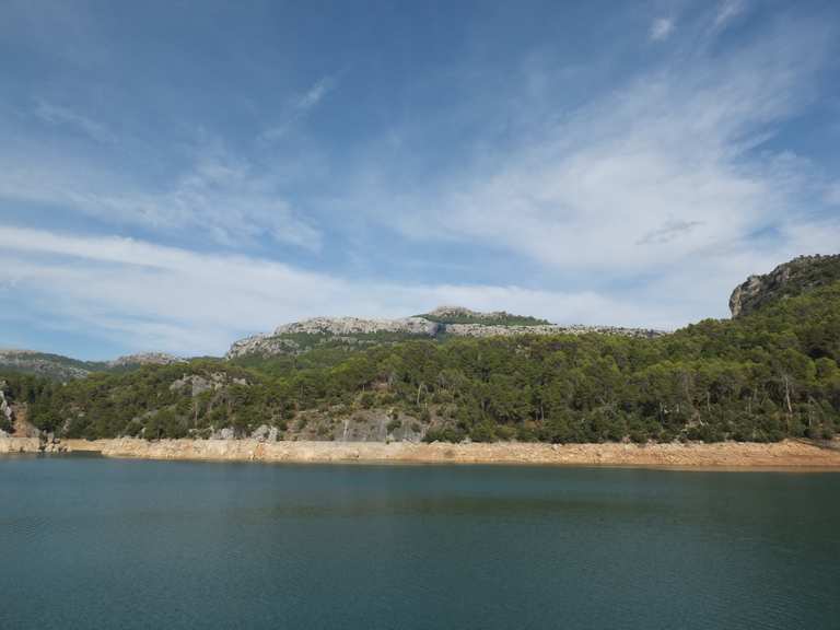 Embalse de Aguascebas circular por el P. N. de las Sierras de Cazorla