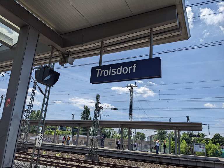 Bahnhof Troisdorf: Wanderungen und Rundwege | komoot