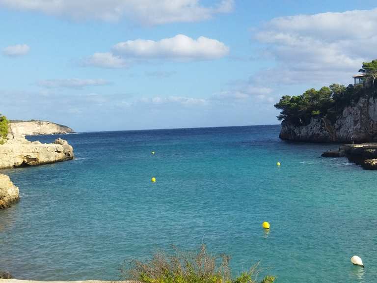 Cala Llombards Routes for Walking and Hiking