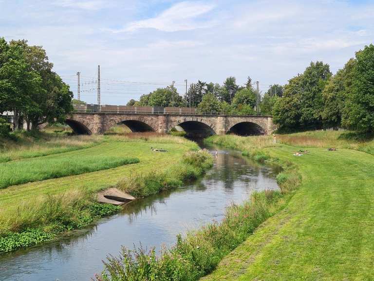 Radweg entlang der Garte ☀️ Brücke an den LeineAuen Runde von