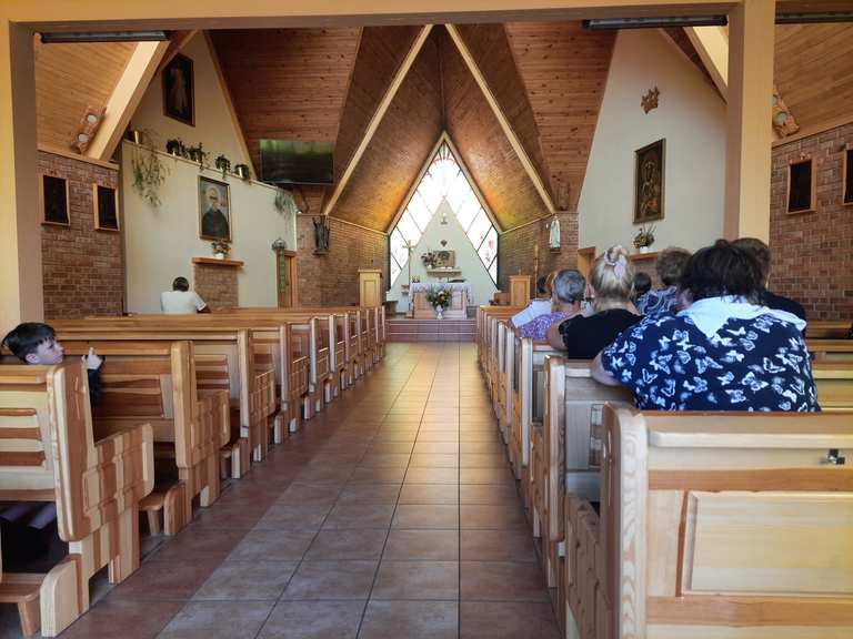 Nowoczesny kościół św. Maksymiliana Kępki Radtouren und Radwege