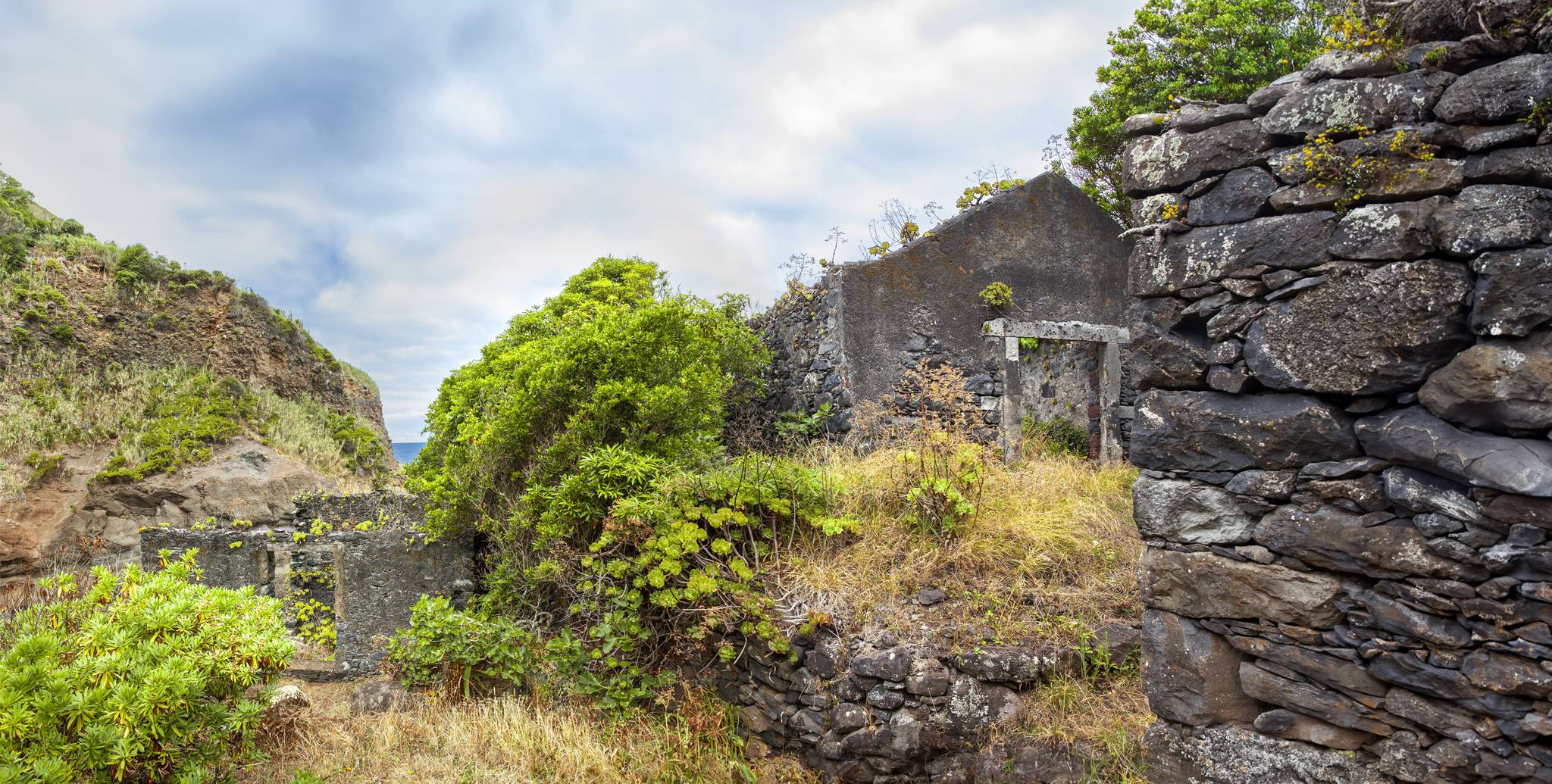 Ruins of the Old Sugar Factory of Arco de São Jorge – Hikes & How