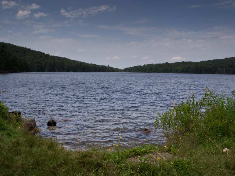 Stratton Mountain, Stratton Pond and Bourne Pond loop via Appalachian ...