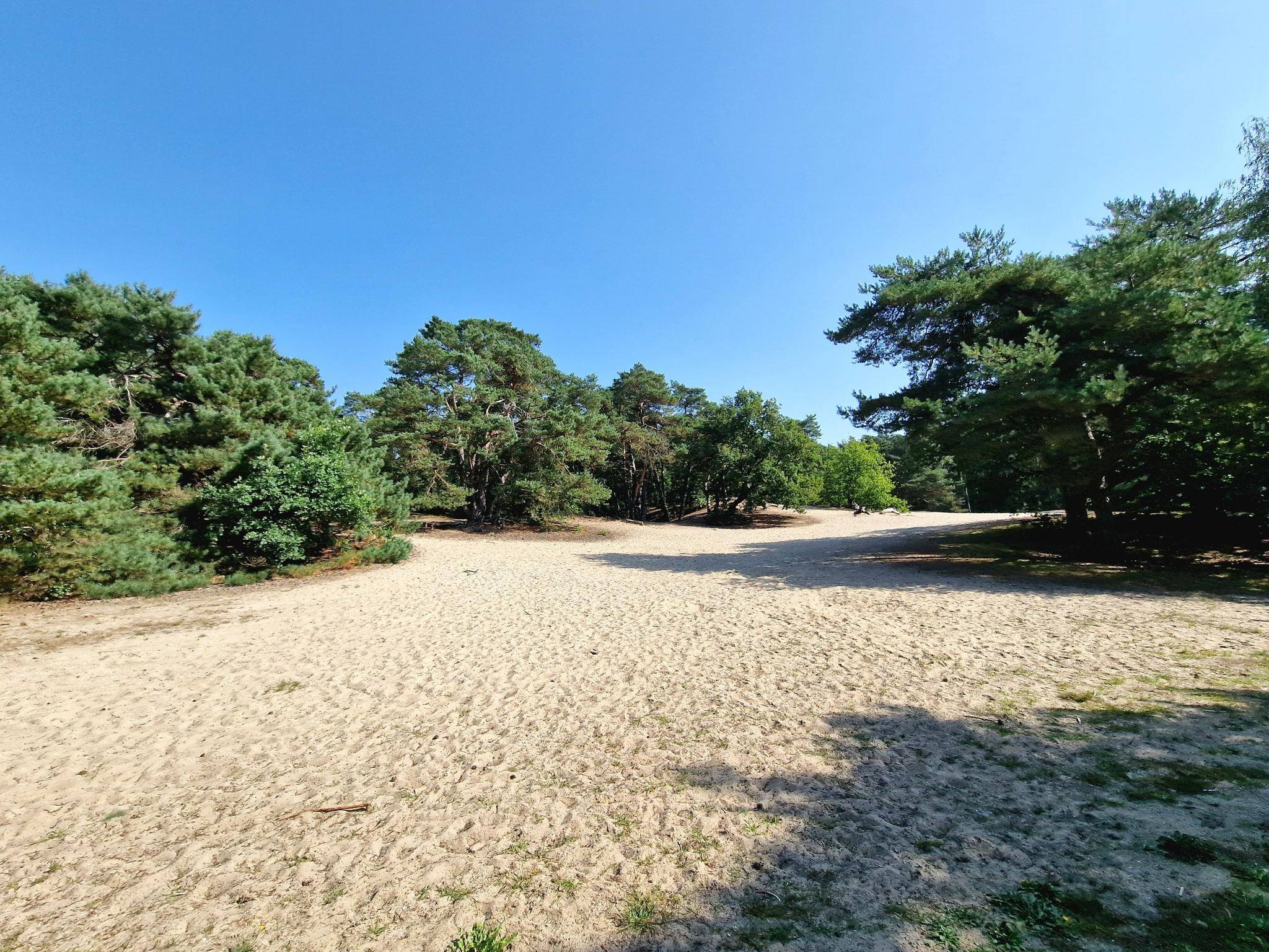 0?width=3840&crop=false&q=70