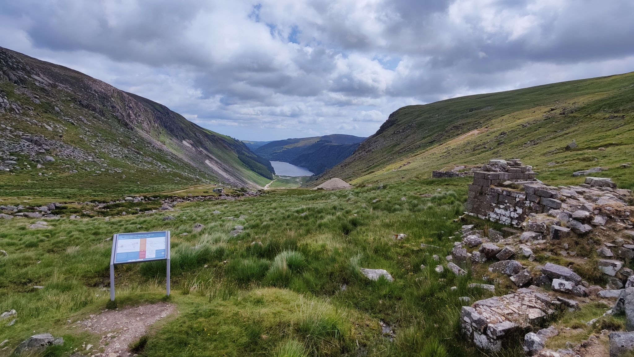 Spinc and the White Route from Glendalough — Wicklow Mountains National ...