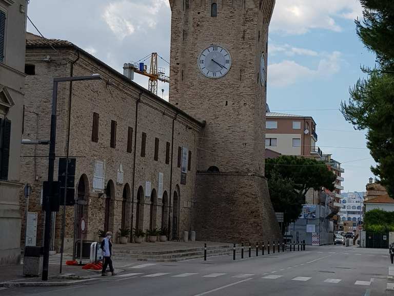 Castello Svevo di Porto Recanati: Rennradfahren und Rennradtouren | komoot