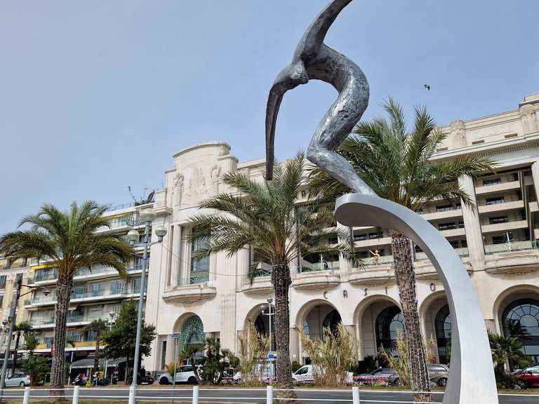 Denkmal für die Opfer des 14. Juli 2016 – Wanderungen & Anfahrt