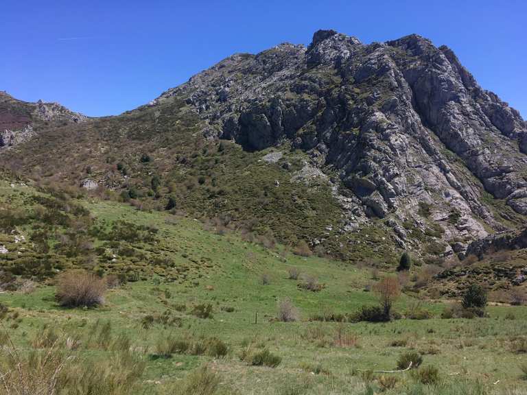 Puerto de Linares desde Pallide circular por el Parque Regional