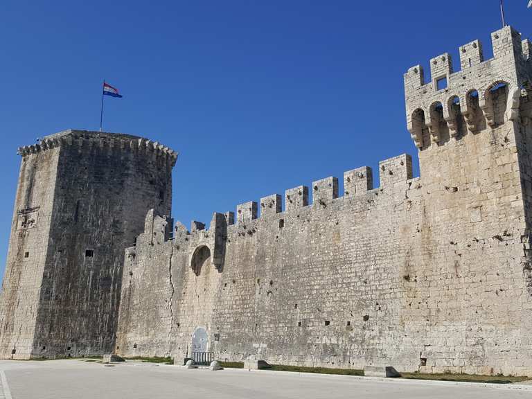 Castello di Camerlengo. Wanderungen und Rundwege komoot