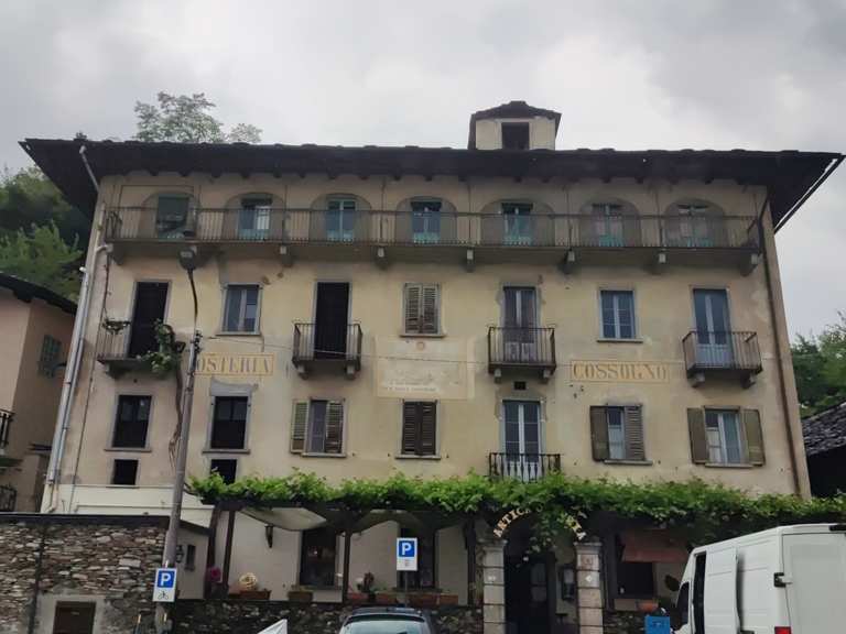 Piazza di cossogno osteria donna francesca wanderungen und rundwege