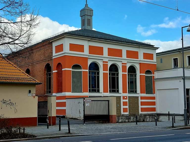 Gebäude-Ensemble Kulturhaus Peter Edel: Wanderungen und Rundwege | komoot
