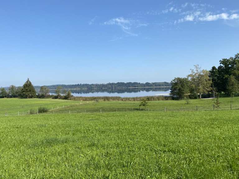 Blick über den Waginger See – Romantisches Plätzchen am See Runde von ...