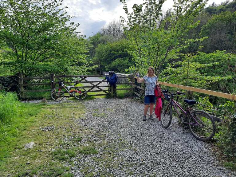 The Monsal Trail from Bakewell Station to Blackwell Mill and back