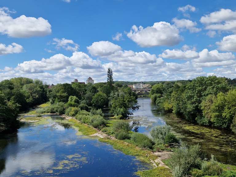 Über die alte Bahnbrücke von La Roche-Posay: Radtouren und Radwege | komoot