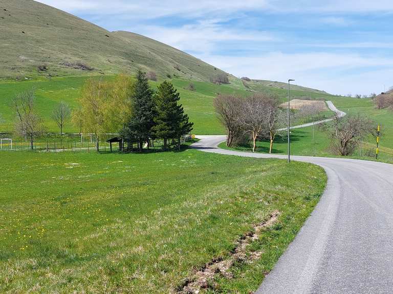 Montecavallo. Rennradfahren und Rennradtouren komoot
