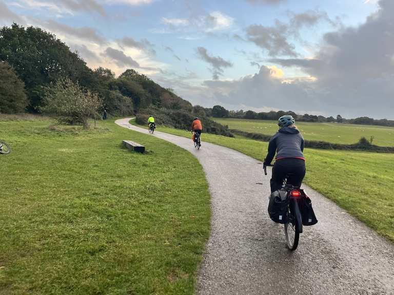 West Dean and Rowlands Castle loop from Chichester – South Downs ...