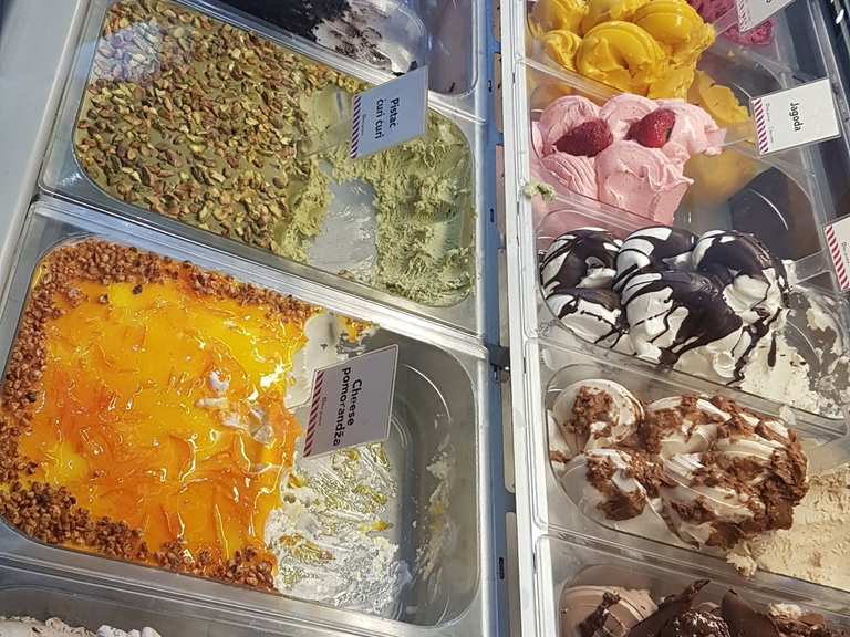 Bike & Bean Coffee Station e Yozen Frozen Yogurt Radtouren und