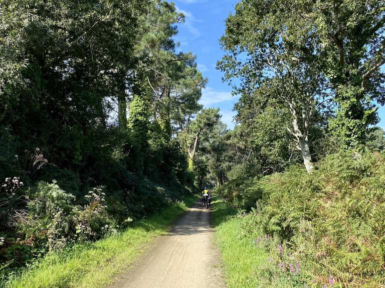 voie-verte-de-crozon-tal-ar-groas-boucle-dans-le-parc-naturel