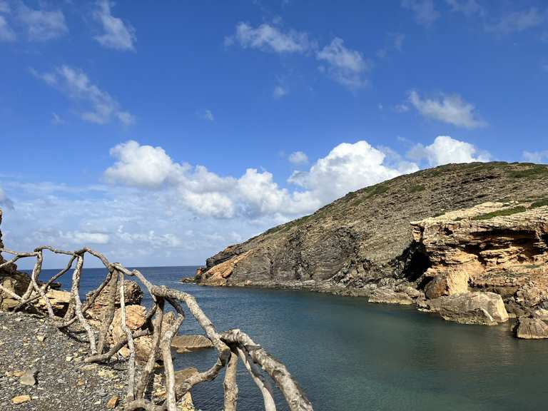 Cala Pregonda y Cala Calderer — circular desde Es Mercadal — Camí de ...