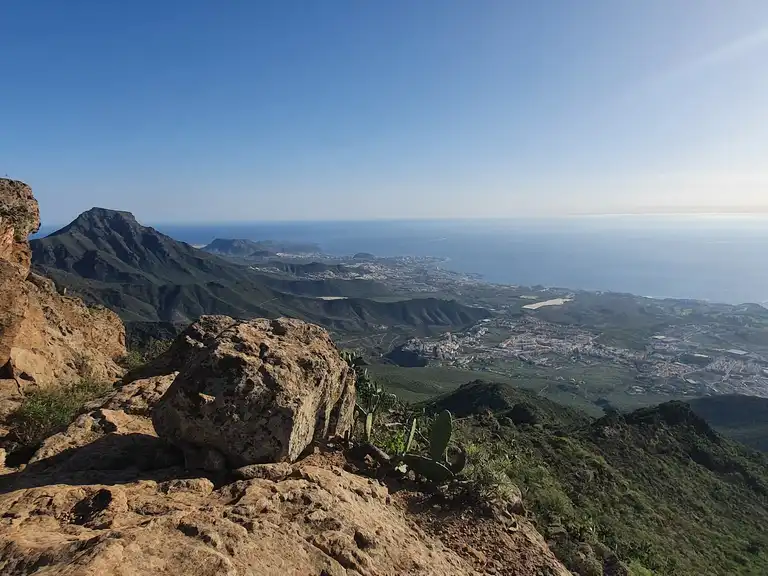 Ifonche: Along the ridge | run | Komoot